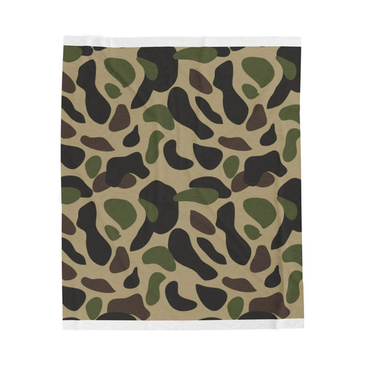 Cozy Camouflage Velveteen Plush Blanket - Soft Camo Throw for Home Decor